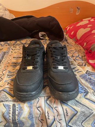 Nike Air Force 1 Negras