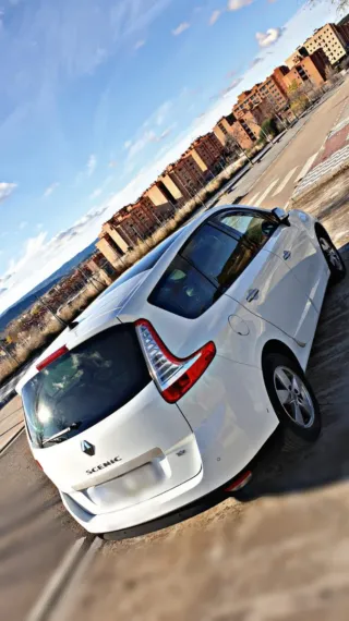 Renault escenic exclusive  gran escenic exclusive  2010