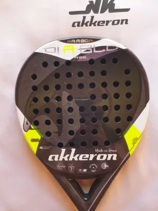 PALA DE PADEL AKKERON COBRA DIABLO CARBON A22.