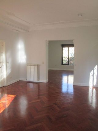 Casa pareada en alquiler en El Viso en Madrid