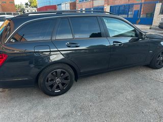 Mercedes-Benz Clase C 2011
