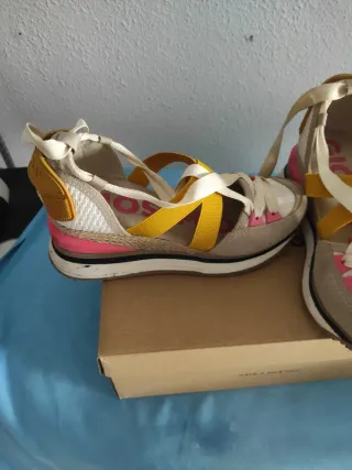 Cuñas Gioseppo mujer beige y amarillo