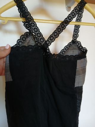 Top con pizzo e fantasia a quadri