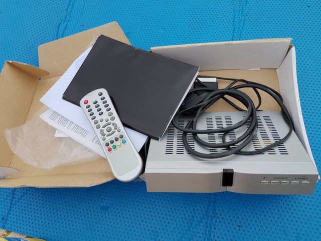 Nemiric TDT Receptor con Mando