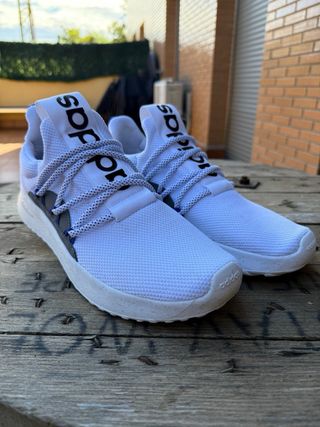 Zapatillas Adidas Blancas y Azules