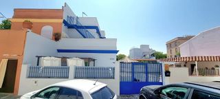 Casa adosada en alquiler en Centro-Calzada-Cabo Noval en Sanlúcar de Barrameda