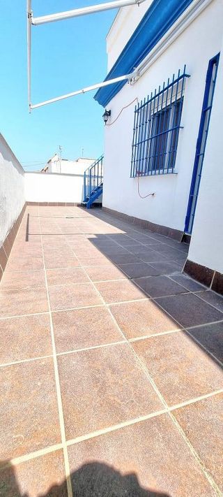 Casa adosada en alquiler en Centro-Calzada-Cabo Noval en Sanlúcar de Barrameda