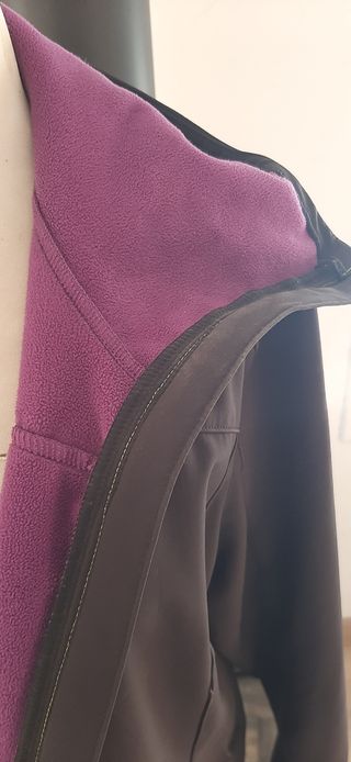 Cortavientos Quechua Mujer Negro y Morado