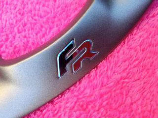 Emblema Volante Seat FR