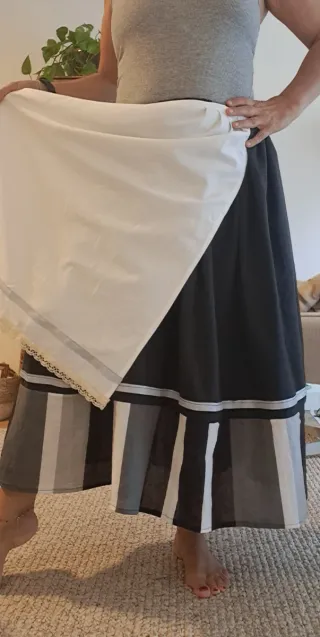 Falda 83cm y delantal,casera, aldeana, regional