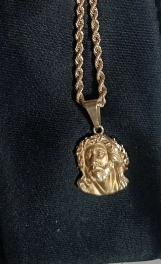 Cadena Salomónica 60cm con Cristo