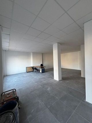 Local comercial en alquiler en Centro en Bormujos