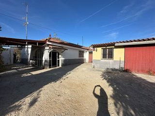 Casa adosada en venta en Utrera