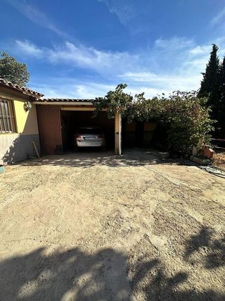 Casa adosada en venta en Utrera