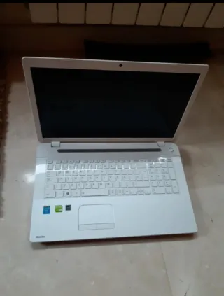 Notebook Toshiba Satellite Intel Core i5 17