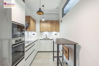 Piso en venta en Bola de Oro - Serrallo en Granada