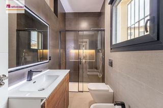 Piso en venta en Bola de Oro - Serrallo en Granada