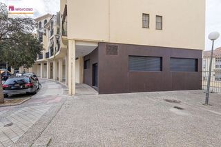 Piso en venta en Bola de Oro - Serrallo en Granada