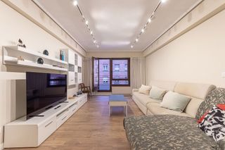 Piso en venta en San Pedro de Deusto-La Ribera en Bilbao