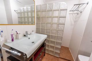 Piso en venta en San Pedro de Deusto-La Ribera en Bilbao