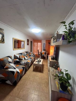 Piso en venta en El Raval - Safaretjos en Santa Coloma de Gramanet