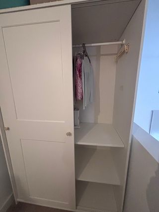 Armario Hauga Ikea 2 puertas correderas