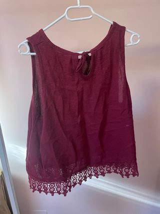 Blusa granate tirantes encaje