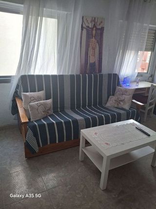Piso en alquiler en Centro en Almería