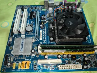 Pack Placa Base Gigabyte GA-M61PME-S2 + CPU + RAM