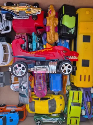 Lote Coches y Hot Wheels 