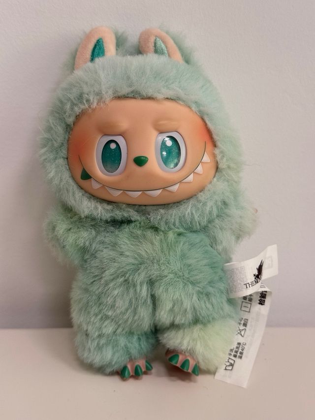 Pop Mart Labubu  Big into Energy Serenity