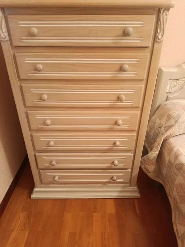 Dormitorio madera decapada, como nuevo