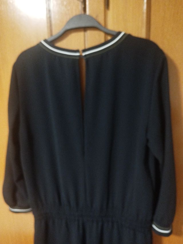 Mono negro manga larga talla S.