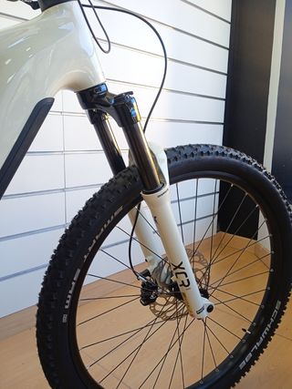 CUBE STEREO HYBRID ONE 22