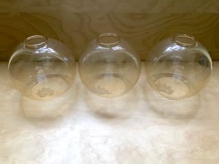 3 paralumi vintage in vetro smerigliato