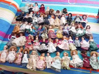 Lote 56 Muñecas Antiguas Colección