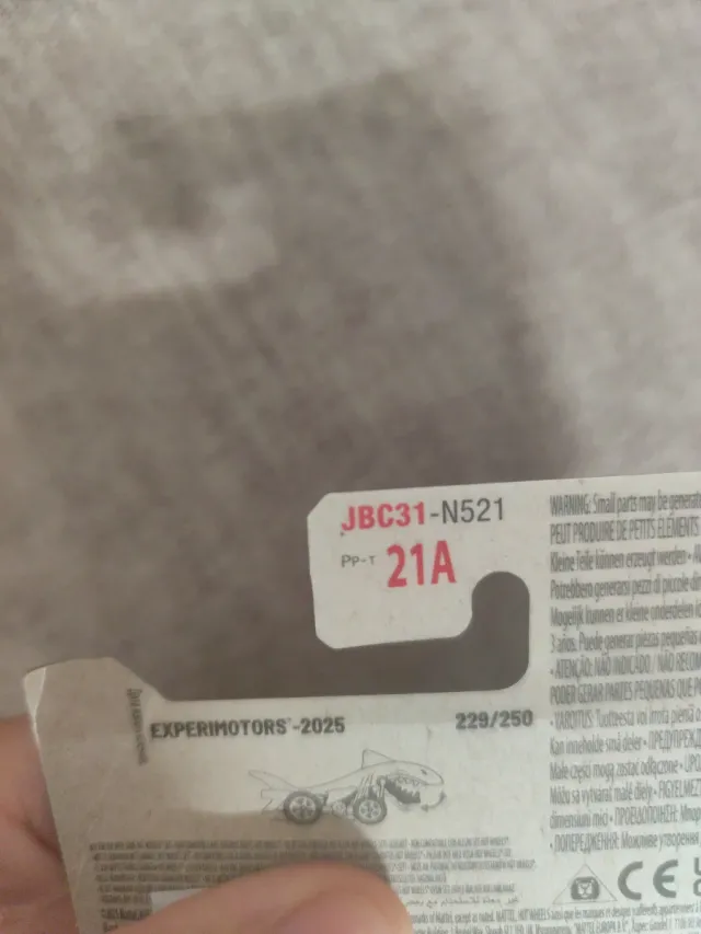 Hotwheels Shark Bite Experi-motors 229/250