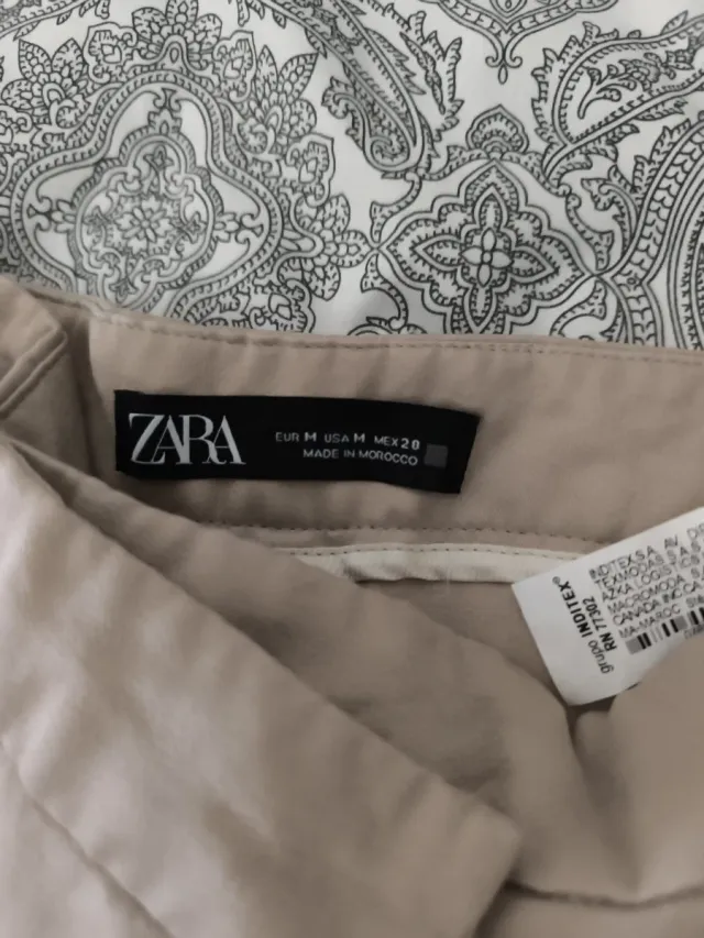 Pantalón Zara ancho beige