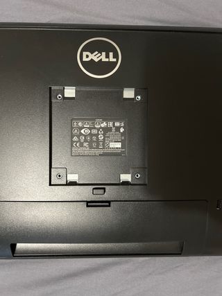Pantalla Dell + Teclado y Ratón Negros