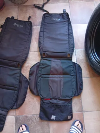 Fundas de asientos delanteros coche 