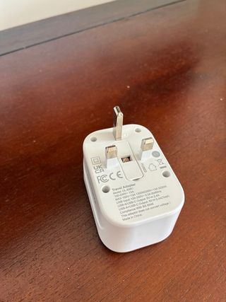 Adaptador Enchufe Reino Unido/Irlanda con USB