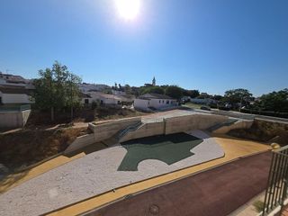 Casa adosada en venta en Gibraleón