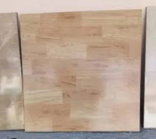 Suelo cerámico imitación madera