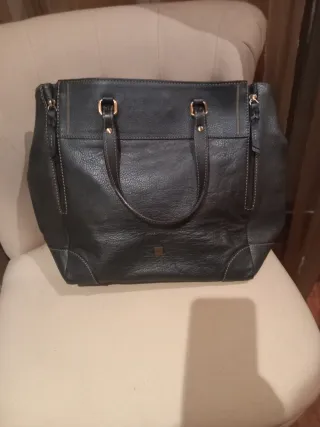 Bolso Piel Purificación García azul metalizado