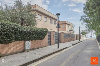 Casa adosada en venta en La Mora en Tarragona