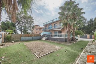 Casa adosada en venta en La Mora en Tarragona