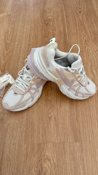 Zapatillas Nike VK2 Run Beige/Rosa