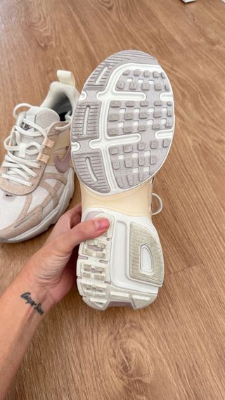 Zapatillas Nike VK2 Run Beige/Rosa