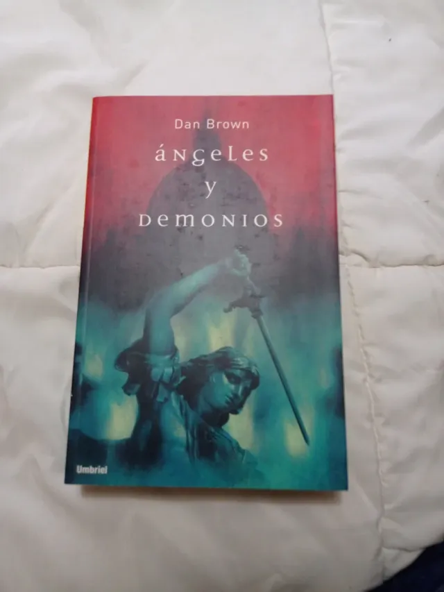 Angeles y Demonios / Angels and Demons (Spanish...