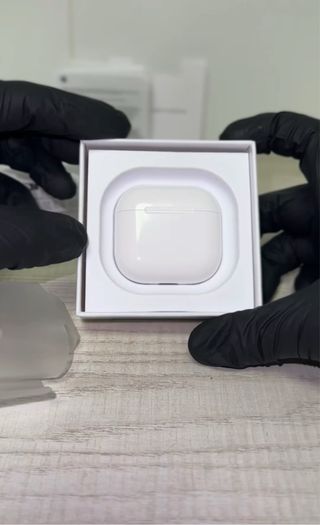AirPods 4 con Cancelación de Ruido